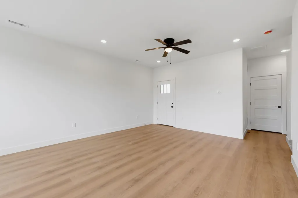 707 E Briarbrook Lane Park City KS 67147-1122