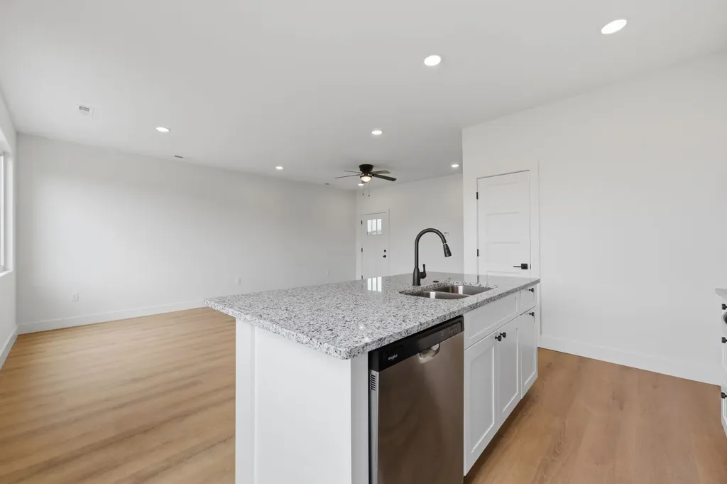 707 E Briarbrook Lane Park City KS 67147-1122
