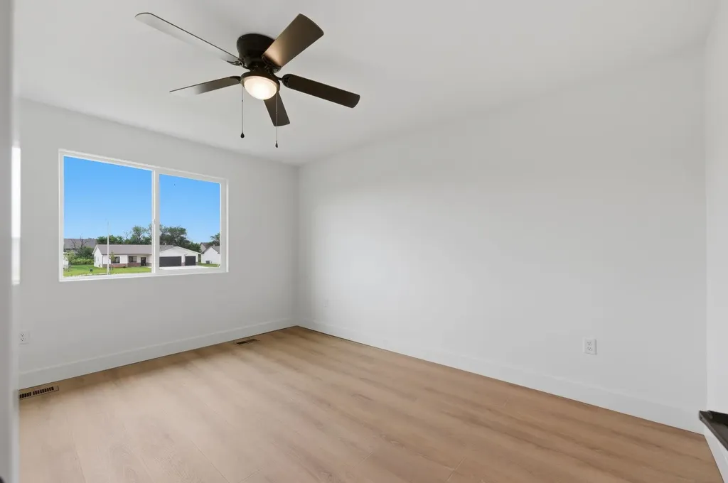 707 E Briarbrook Lane Park City KS 67147-1122