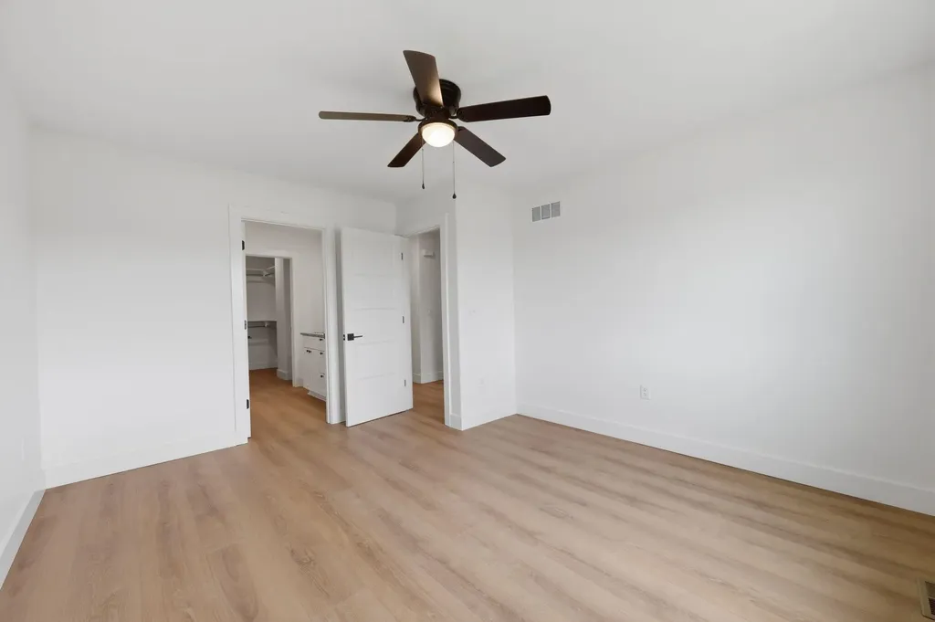 707 E Briarbrook Lane Park City KS 67147-1122