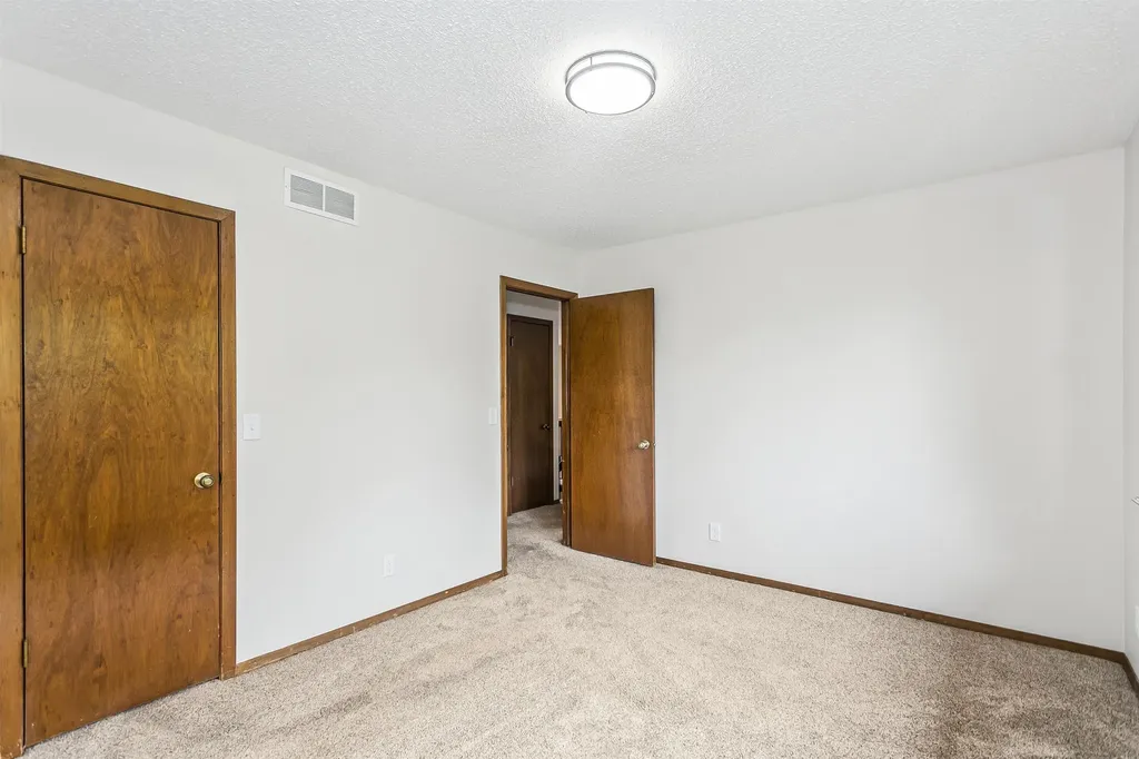 8621 E Chalet Court Wichita KS 67207
