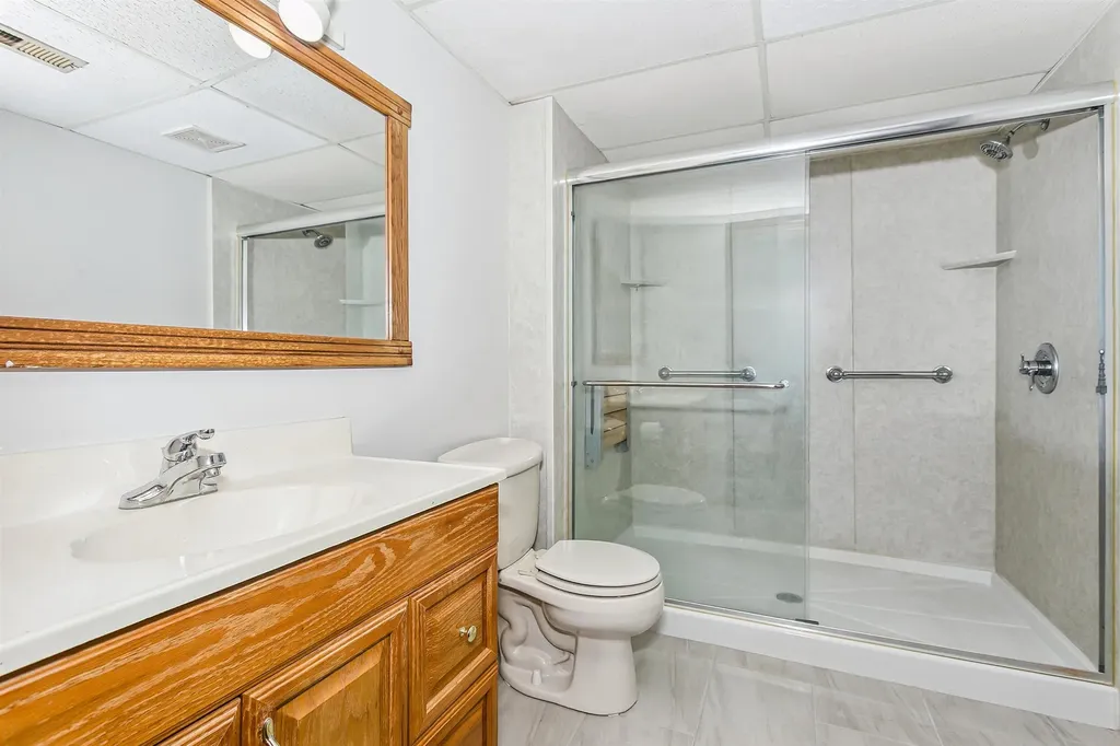 8621 E Chalet Court Wichita KS 67207