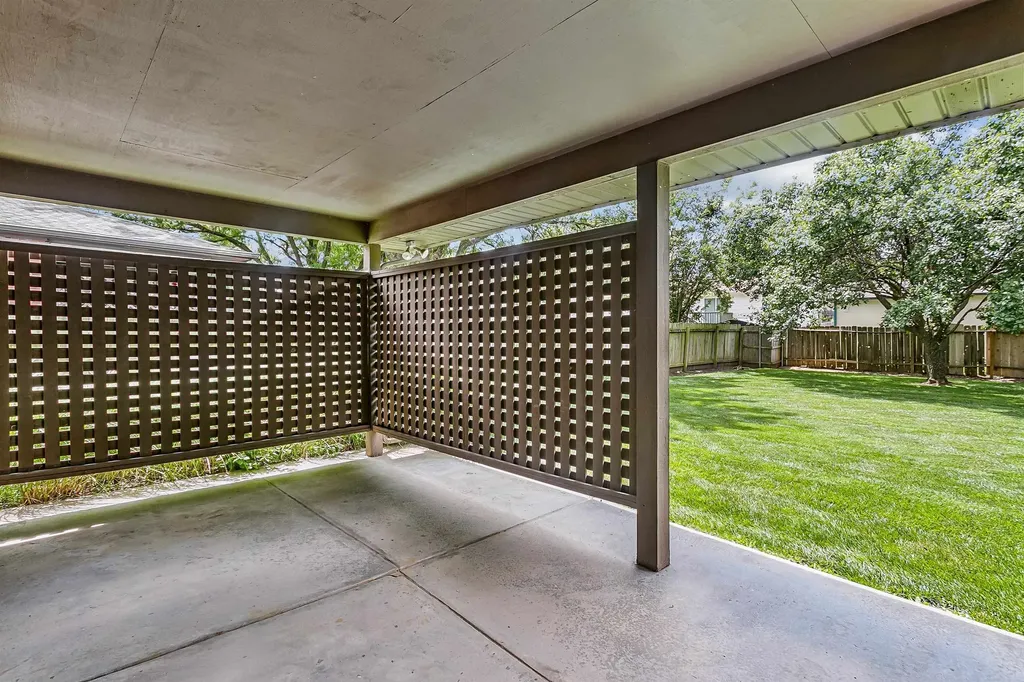 8621 E Chalet Court Wichita KS 67207