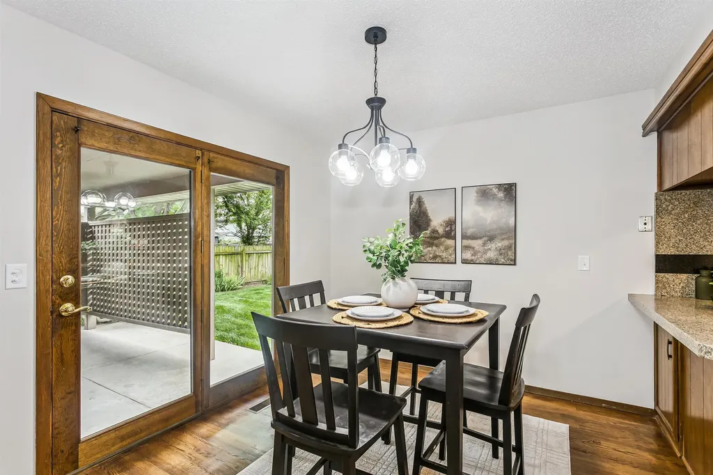 8621 E Chalet Court Wichita KS 67207