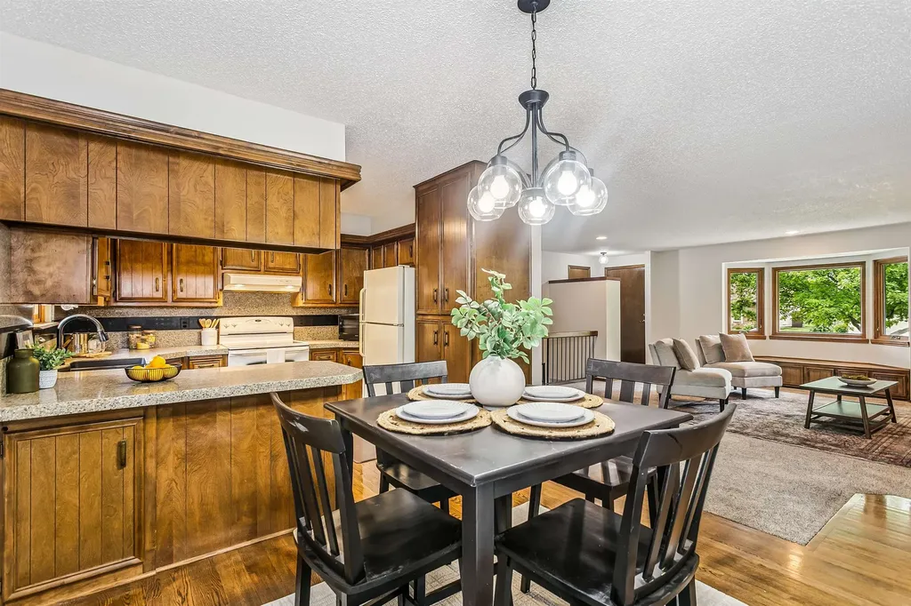 8621 E Chalet Court Wichita KS 67207