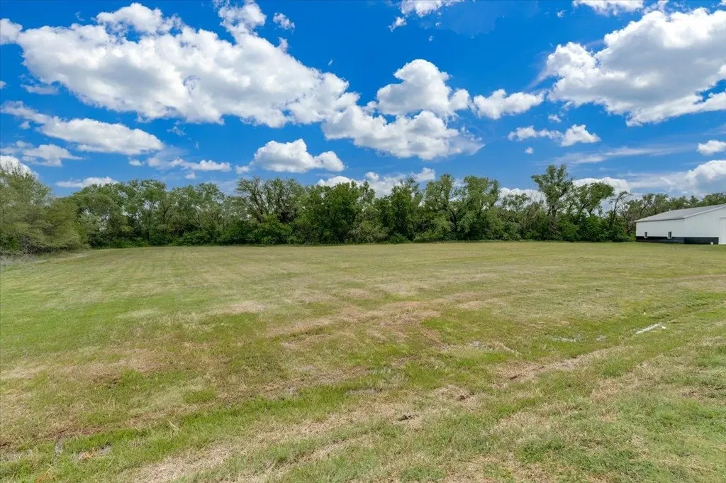 11525 Heaven Woods Circle Wichita KS 67215
