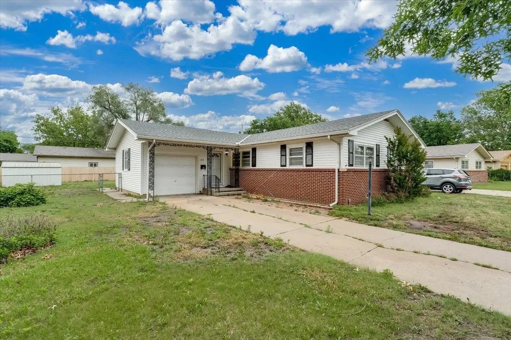 1410 W Dallas Street Wichita KS 67217-2314