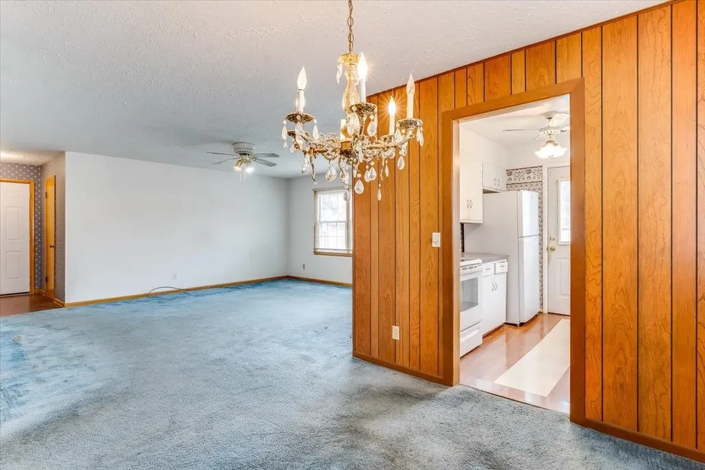 1410 W Dallas Street Wichita KS 67217-2314
