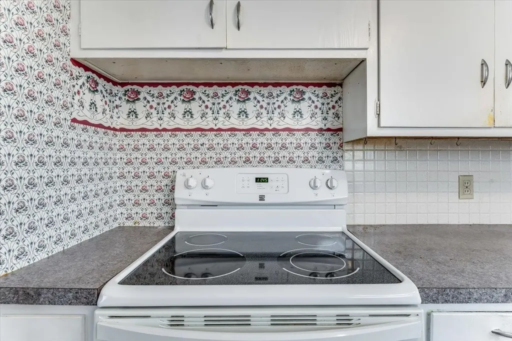 1410 W Dallas Street Wichita KS 67217-2314