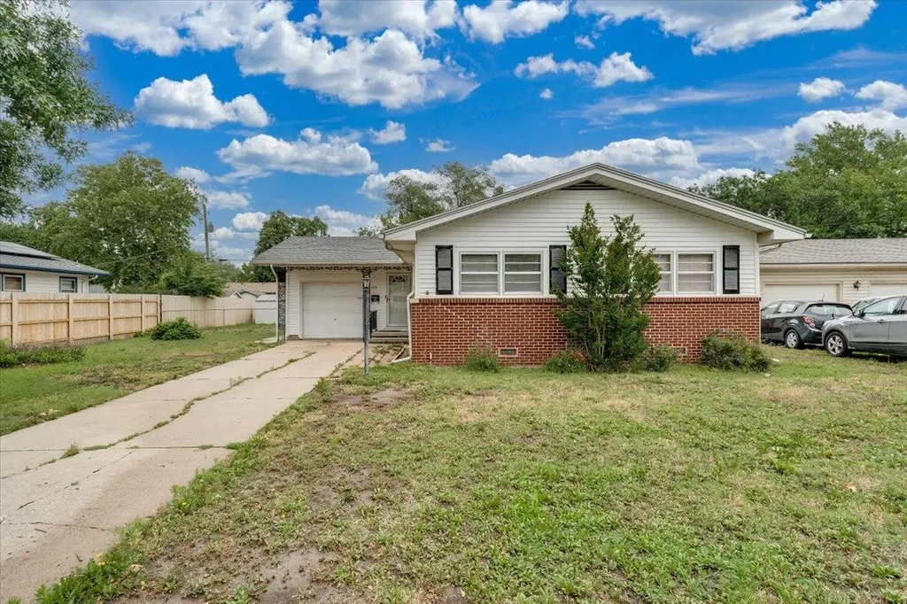 1410 W Dallas Street Wichita KS 67217-2314