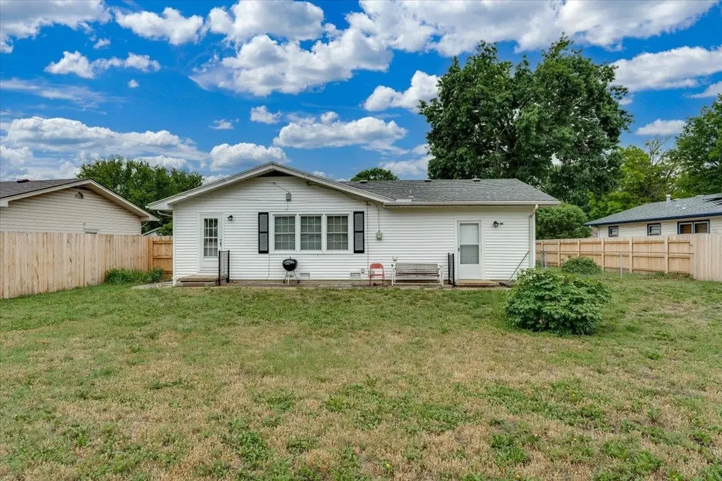 1410 W Dallas Street Wichita KS 67217-2314