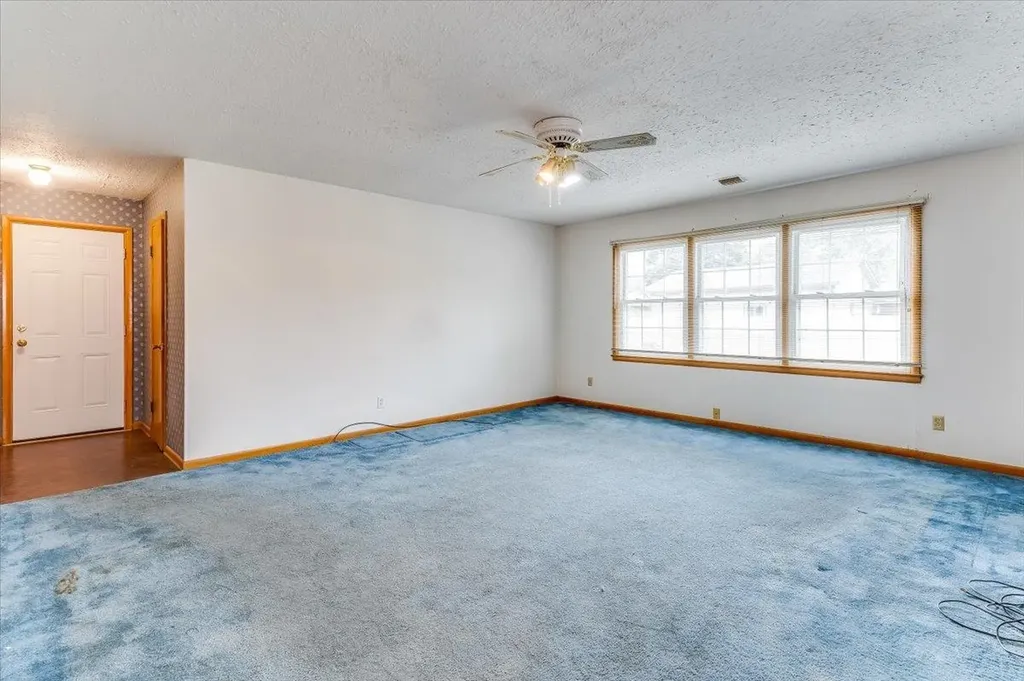 1410 W Dallas Street Wichita KS 67217-2314