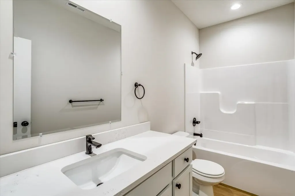5426 N Briskbay Court Maize KS 67101