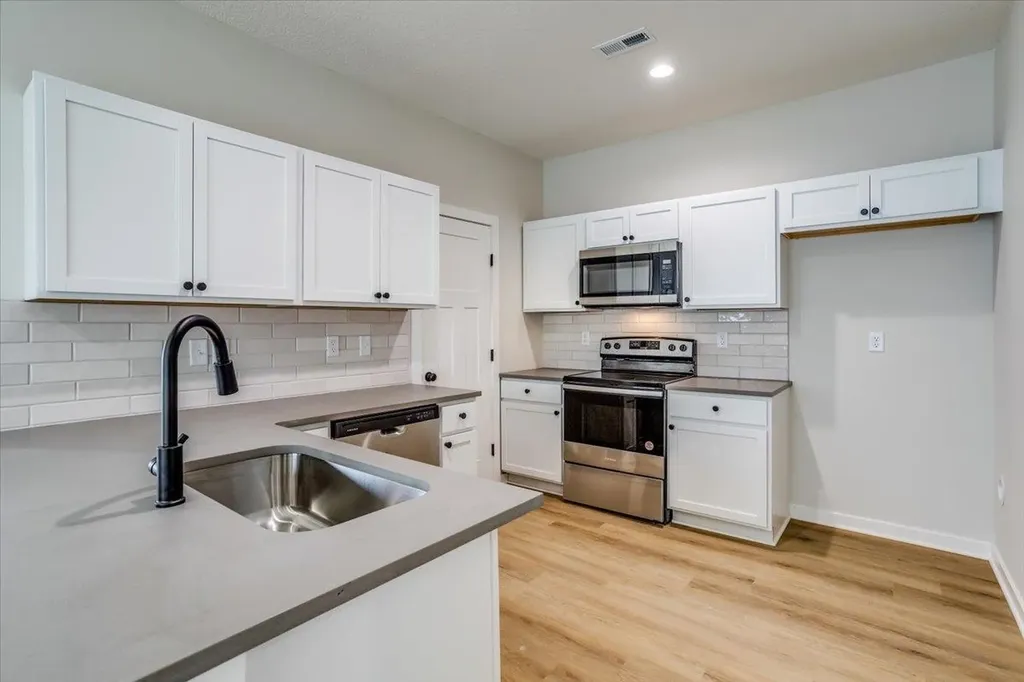 5426 N Briskbay Court Maize KS 67101