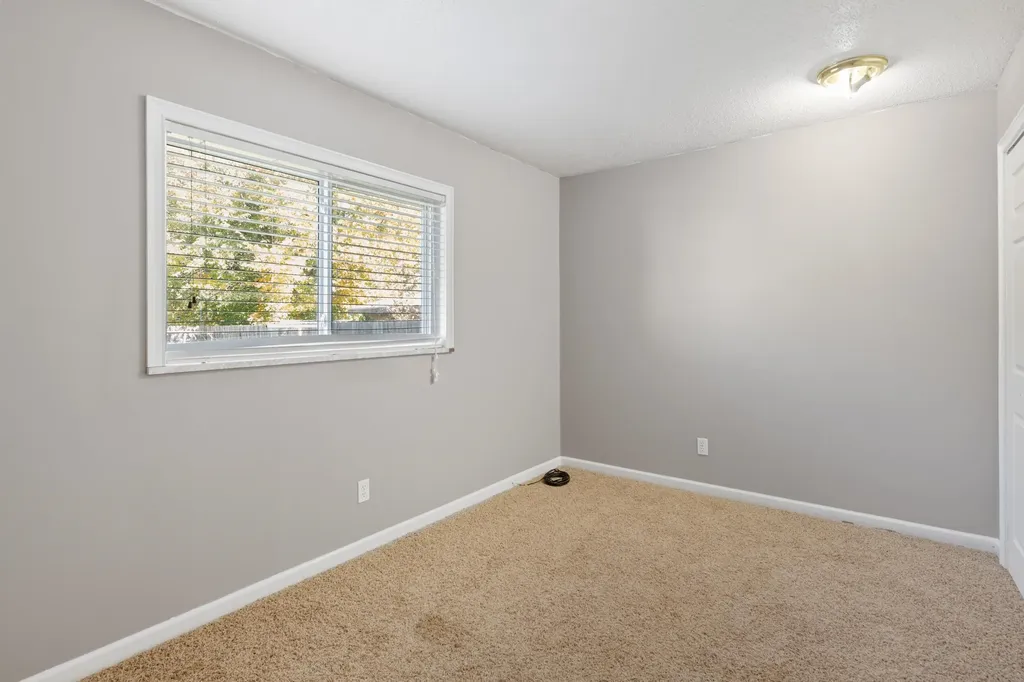 1111 E 7th Street Wellington KS 67152