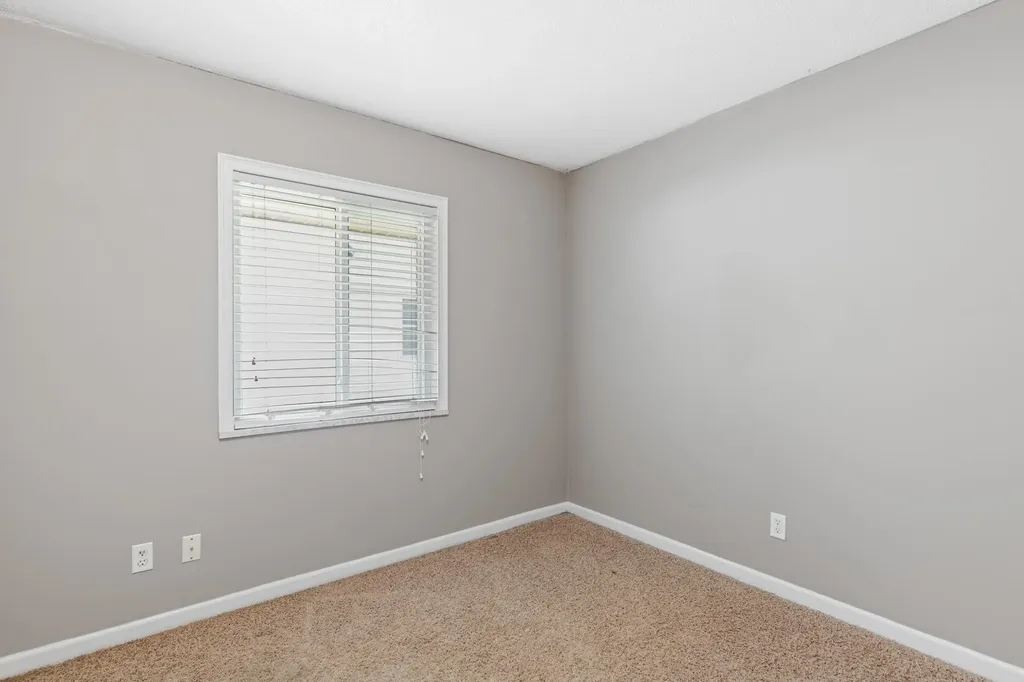 1111 E 7th Street Wellington KS 67152