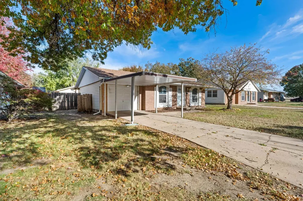 1111 E 7th Street Wellington KS 67152