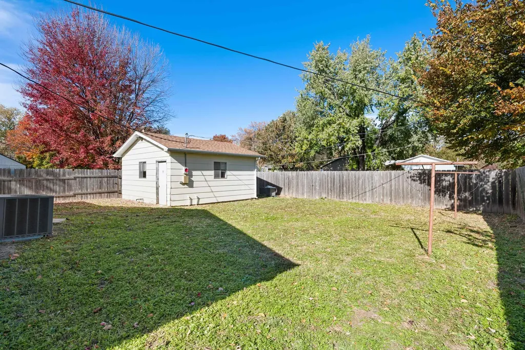 1111 E 7th Street Wellington KS 67152