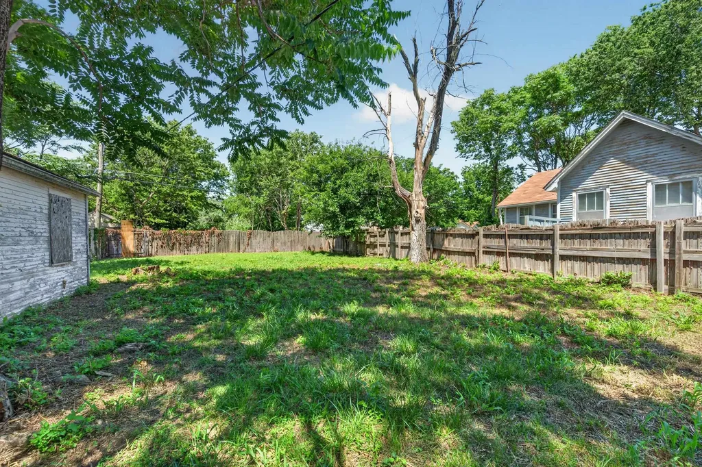 2135 S Washington Wichita KS 67211
