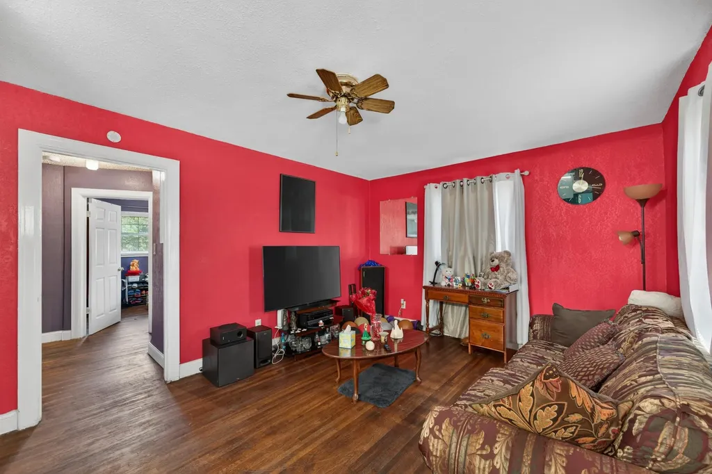2135 S Washington Wichita KS 67211