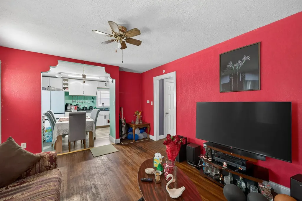 2135 S Washington Wichita KS 67211