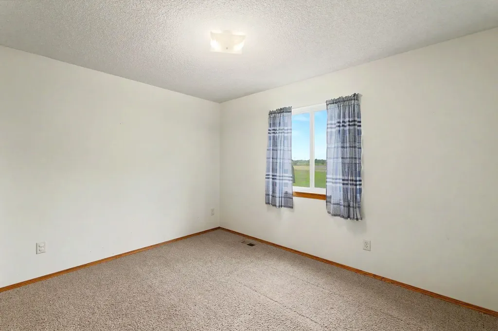 2353 S Milstead Court Wichita KS 67209