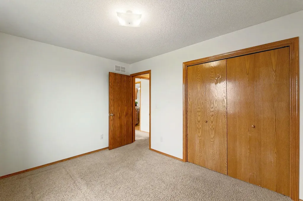 2353 S Milstead Court Wichita KS 67209