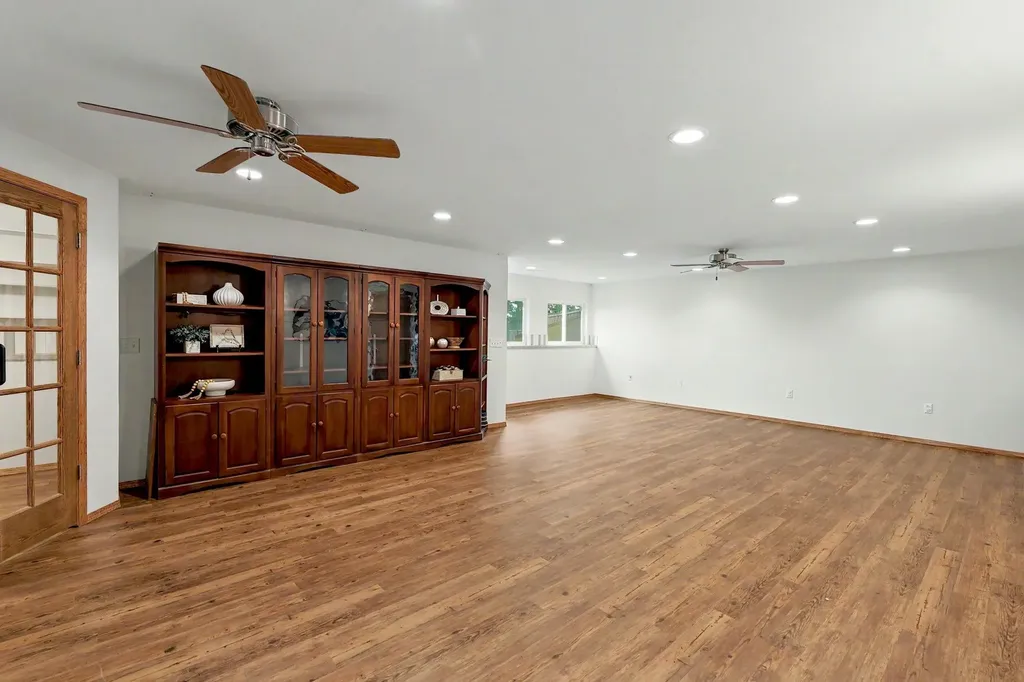 2353 S Milstead Court Wichita KS 67209