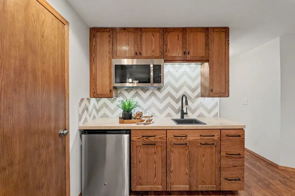 2353 S Milstead Court Wichita KS 67209
