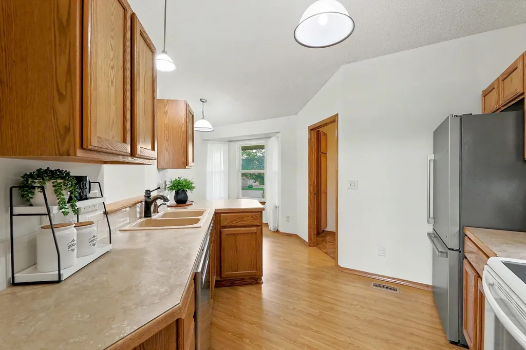 2353 S Milstead Court Wichita KS 67209