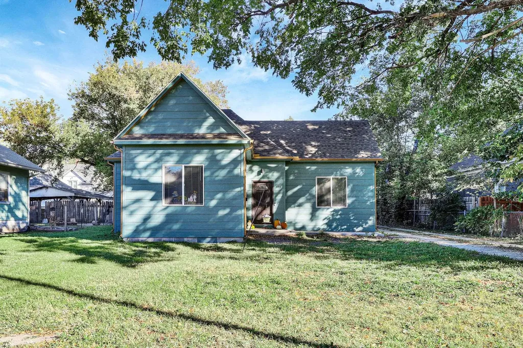 408 E 8th Street Newton KS 67114