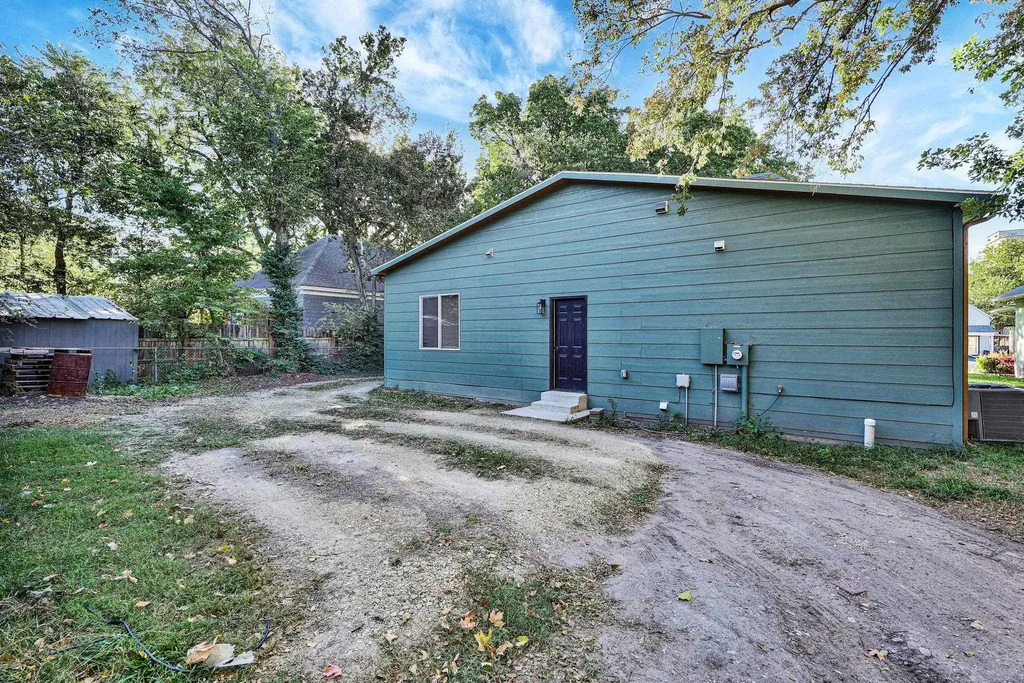 408 E 8th Street Newton KS 67114