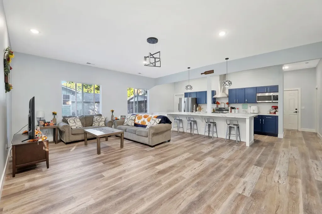 408 E 8th Street Newton KS 67114