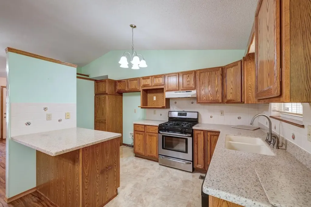235 W Rosewood Lane Derby KS 67037