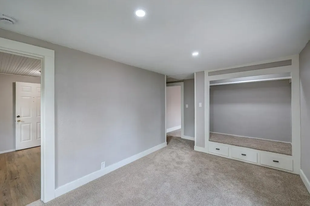 1316 Menor Street Winfield KS 67156