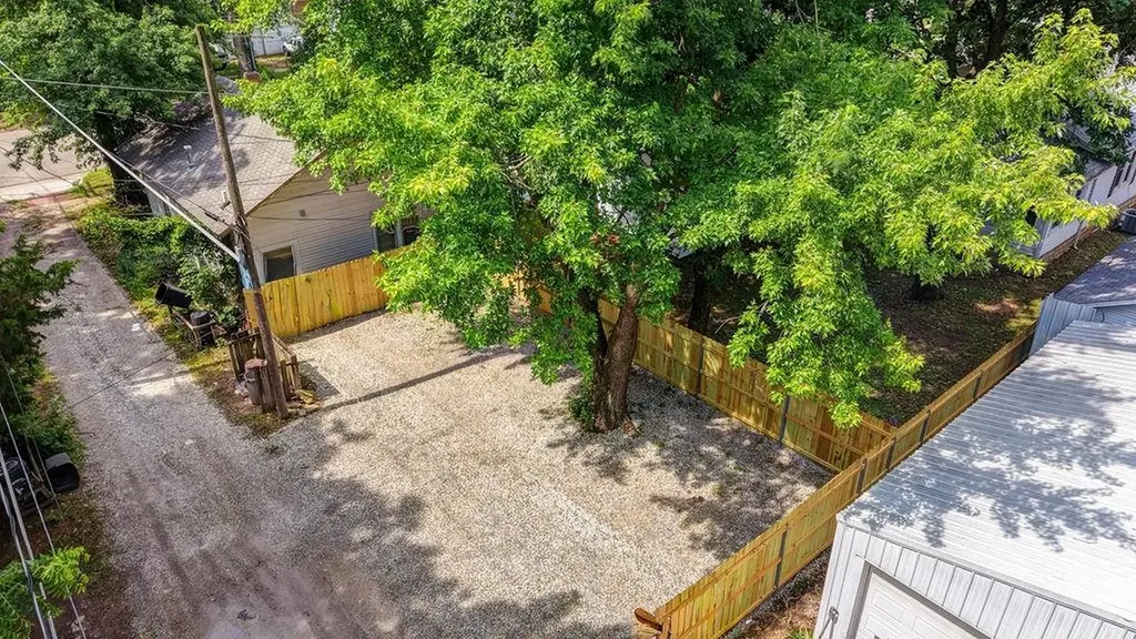 1316 Menor Street Winfield KS 67156
