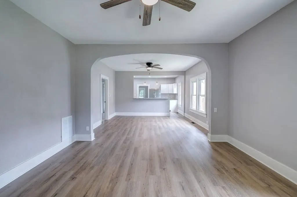 1316 Menor Street Winfield KS 67156