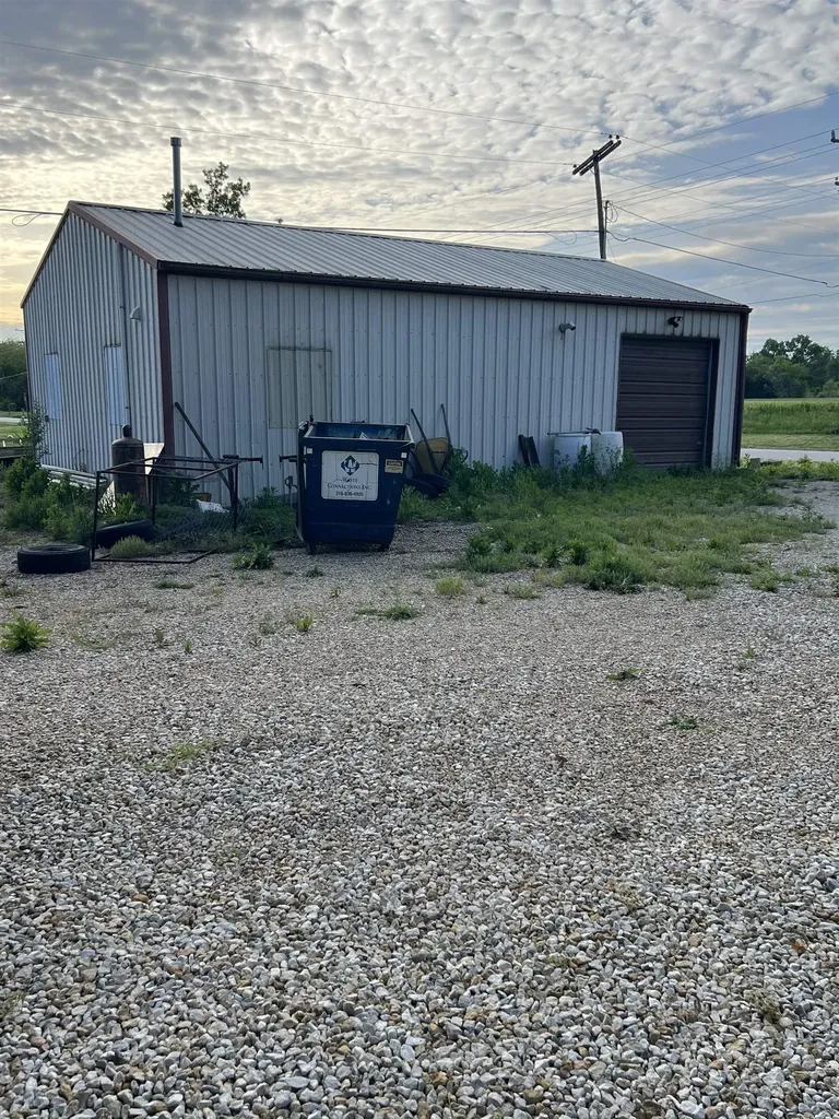 1236 N Walnut Street Eureka KS 67045