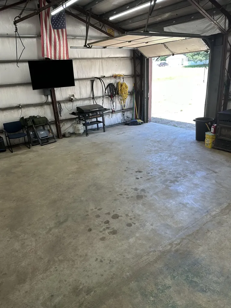 1236 N Walnut Street Eureka KS 67045