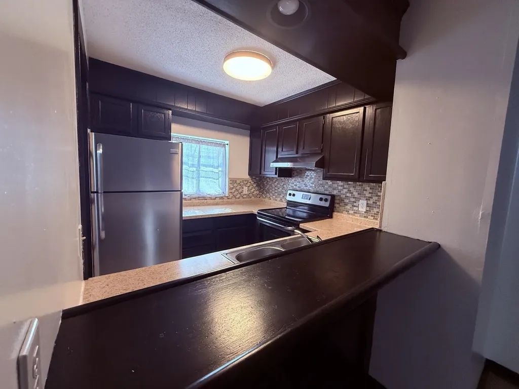 2405 S Capri Wichita KS 67210