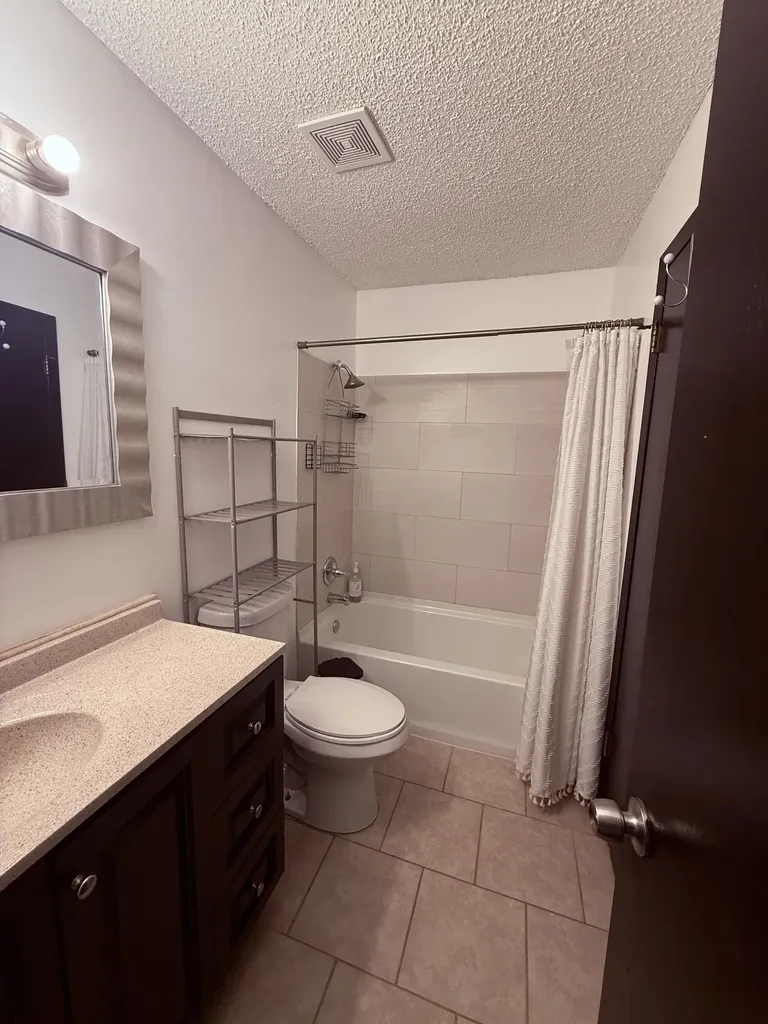2405 S Capri Wichita KS 67210