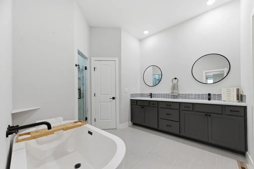 226 S Wellcrest Goddard KS 67052