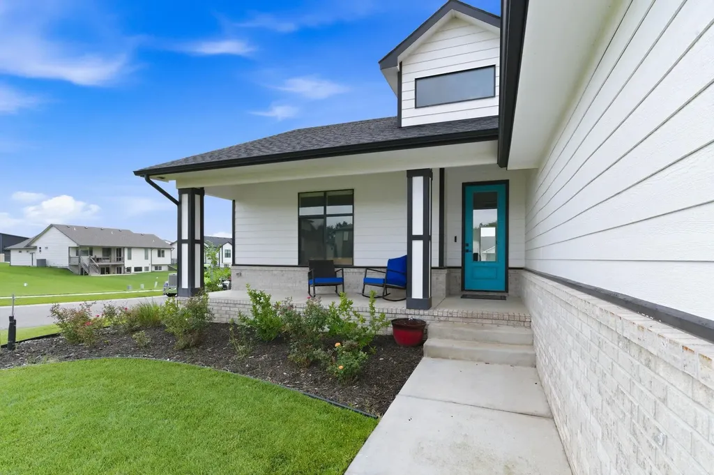 226 S Wellcrest Goddard KS 67052