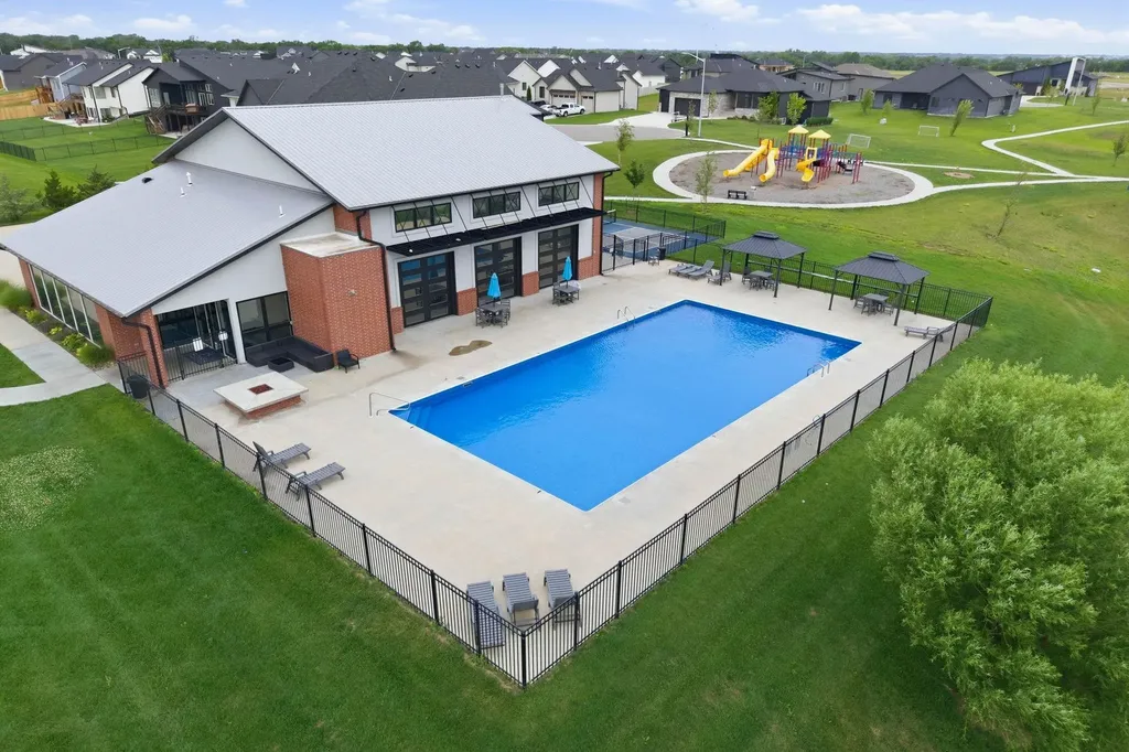 226 S Wellcrest Goddard KS 67052