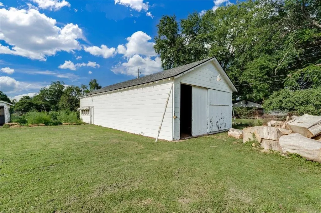 110 S Tyler Wichita KS 67209