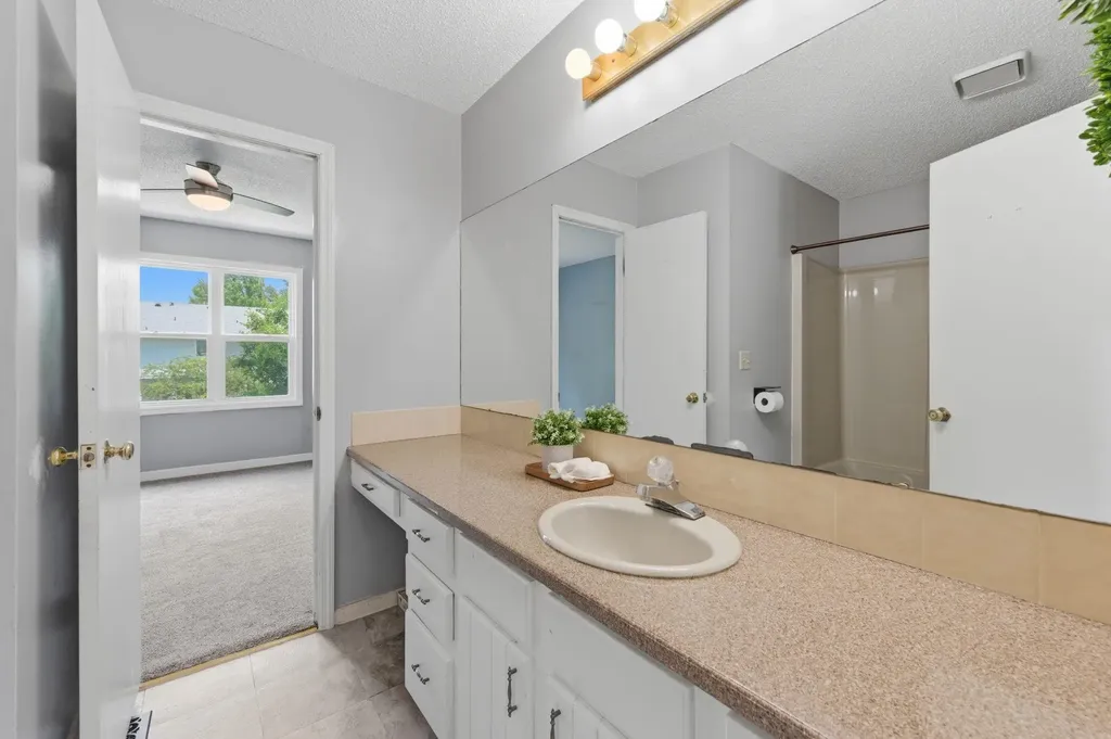 230 N Shefford Wichita KS 67212
