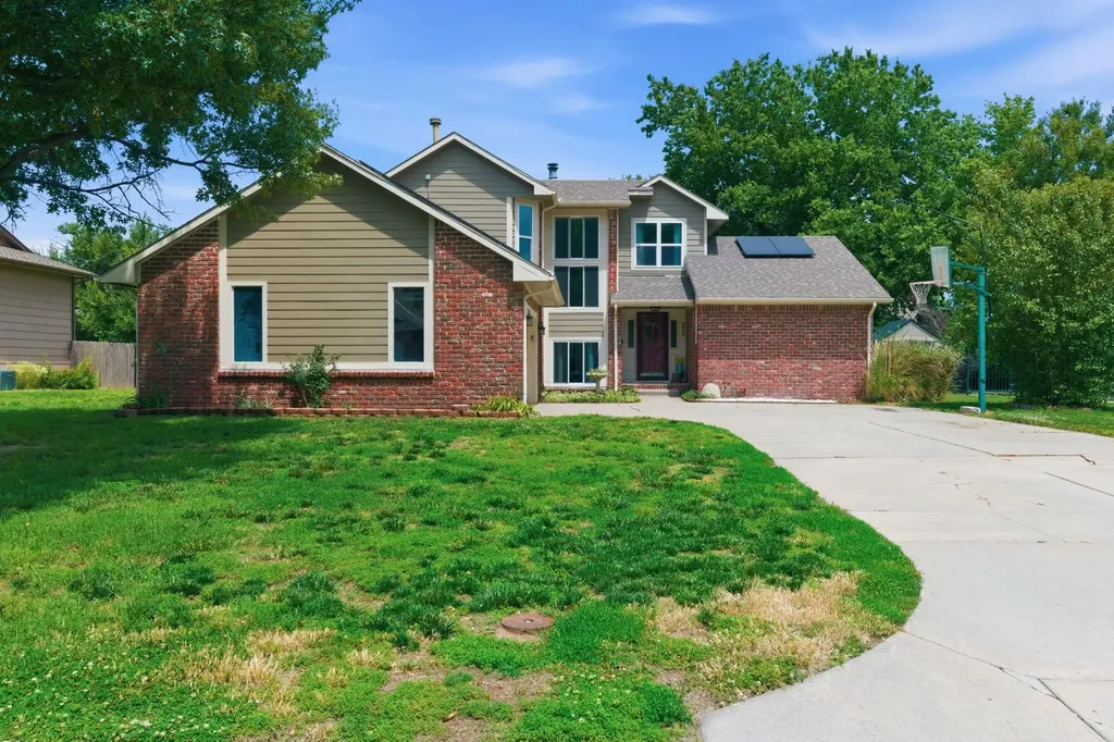 230 N Shefford Wichita KS 67212