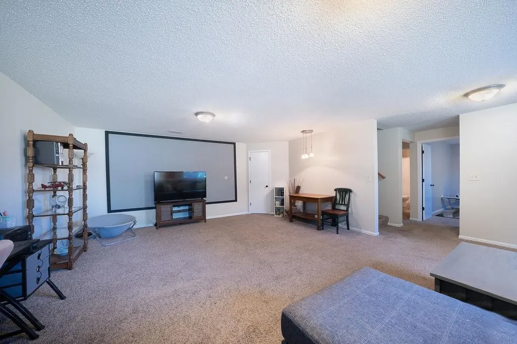 3037 E Lanners Circle Wichita KS 67219