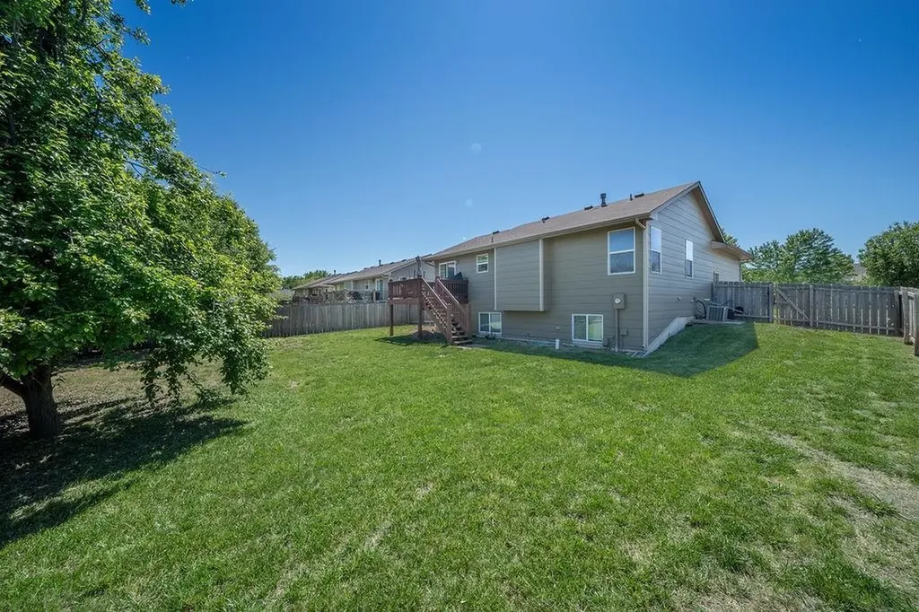 3037 E Lanners Circle Wichita KS 67219