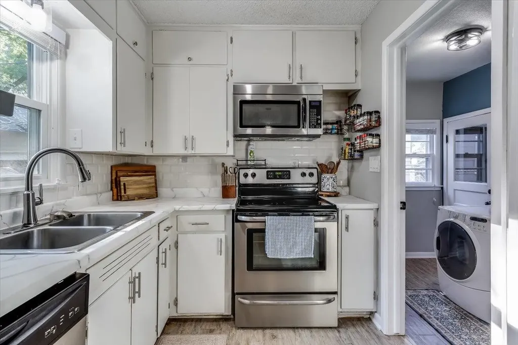 503 N Eastview Drive Mulvane KS 67110